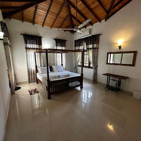 Curve Hiri Apartment Dikwella Ngoại thất bức ảnh