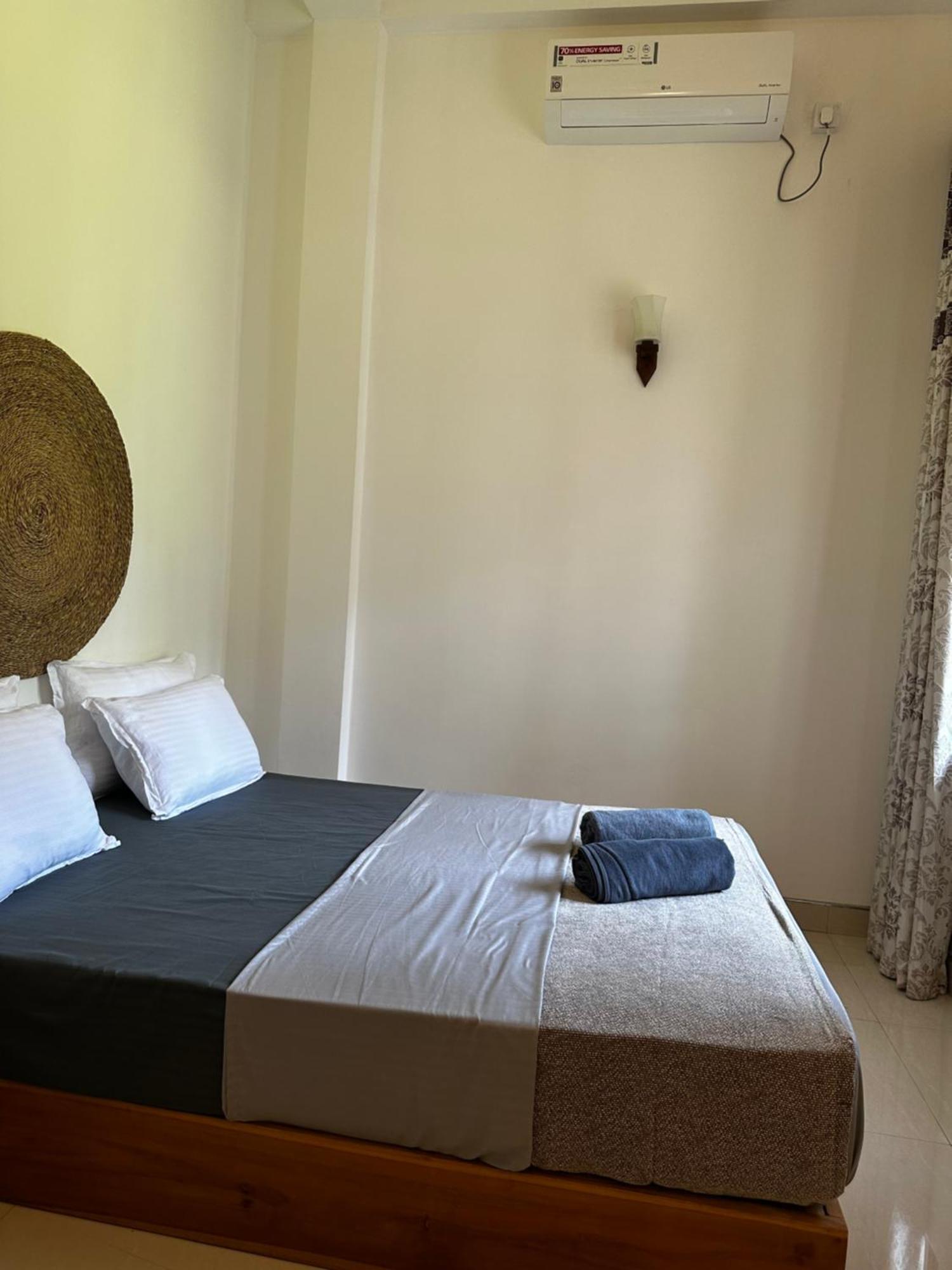 Curve Hiri Apartment Dikwella Ngoại thất bức ảnh